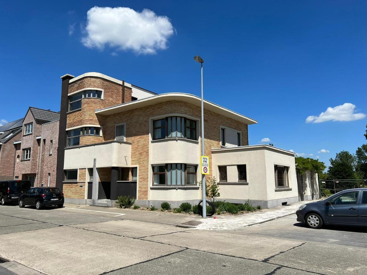 Tuss Acomodação com café da manhã Kortrijk Exterior foto